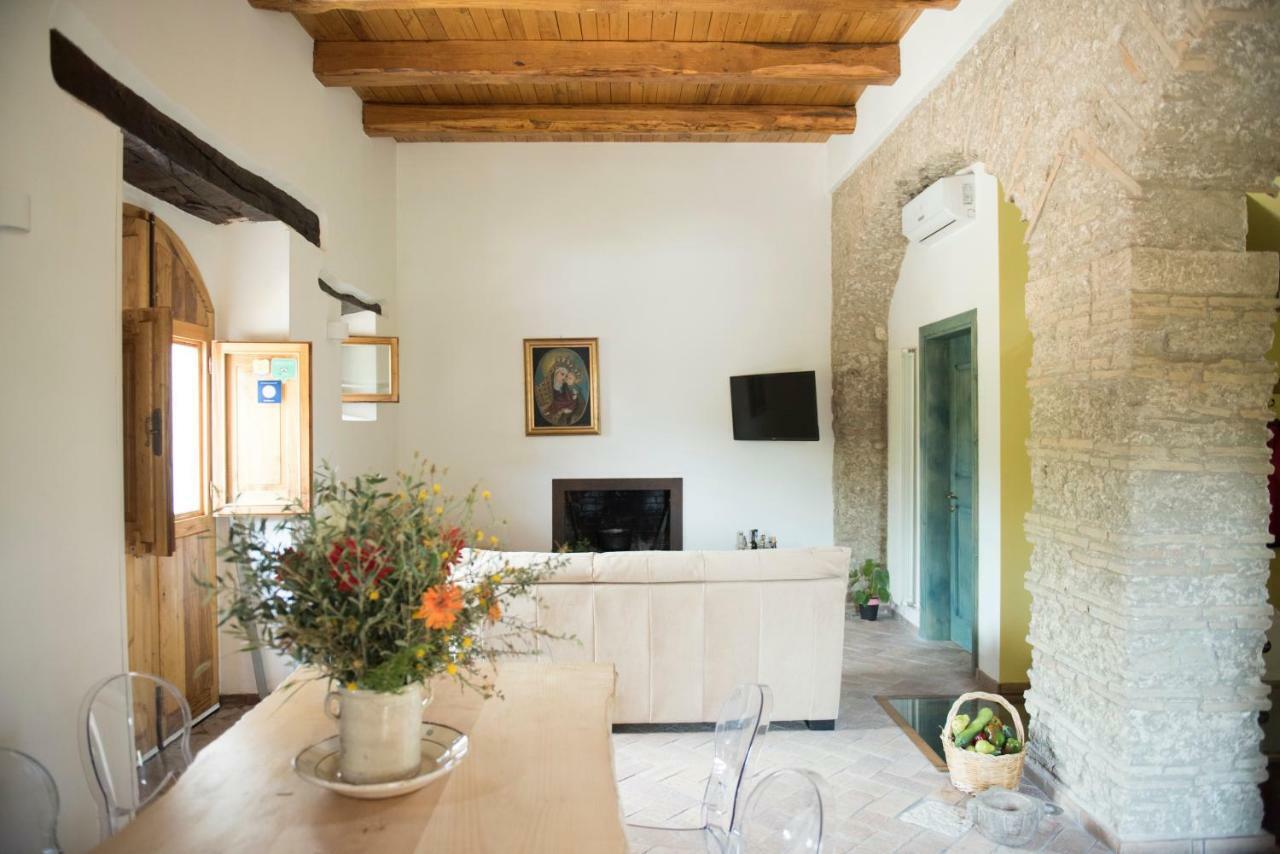 B&B Rifugio Tra Gli Ulivi Campagna Zewnętrze zdjęcie